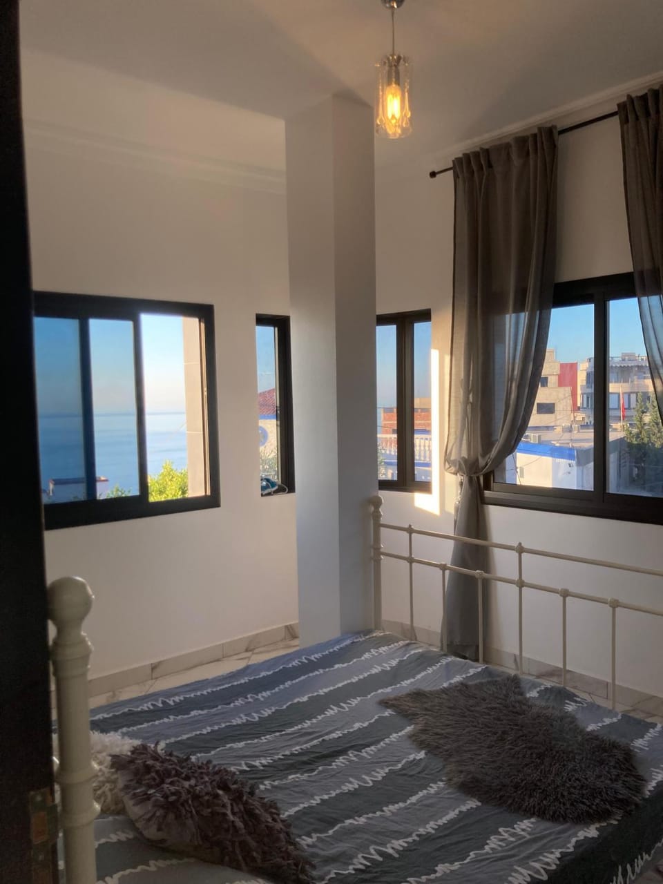 Dream rentals - black and white Apartment in Tangier-Tétouan-Al Hoceima