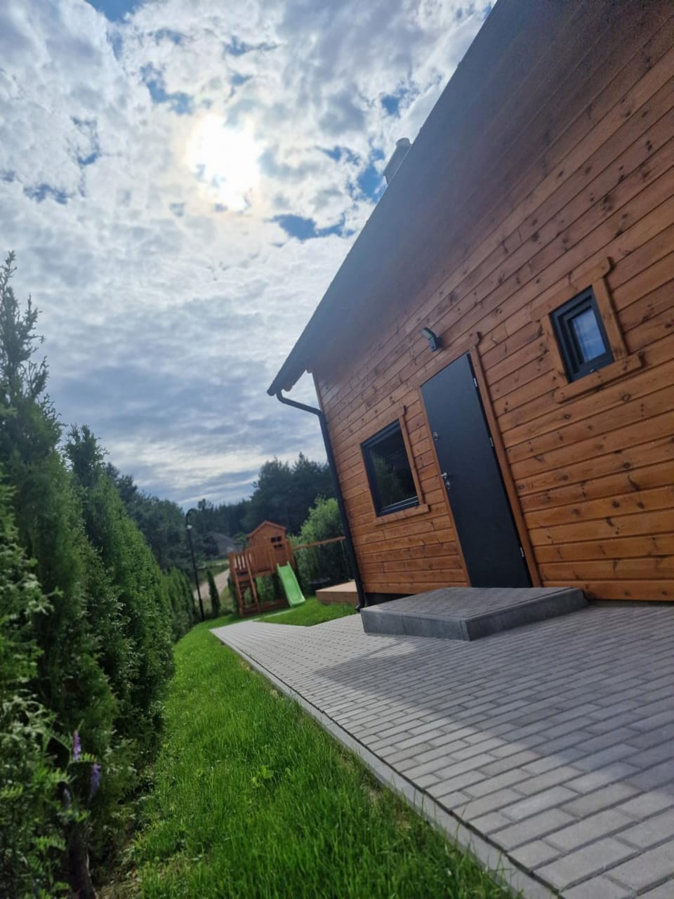 Property building, Day