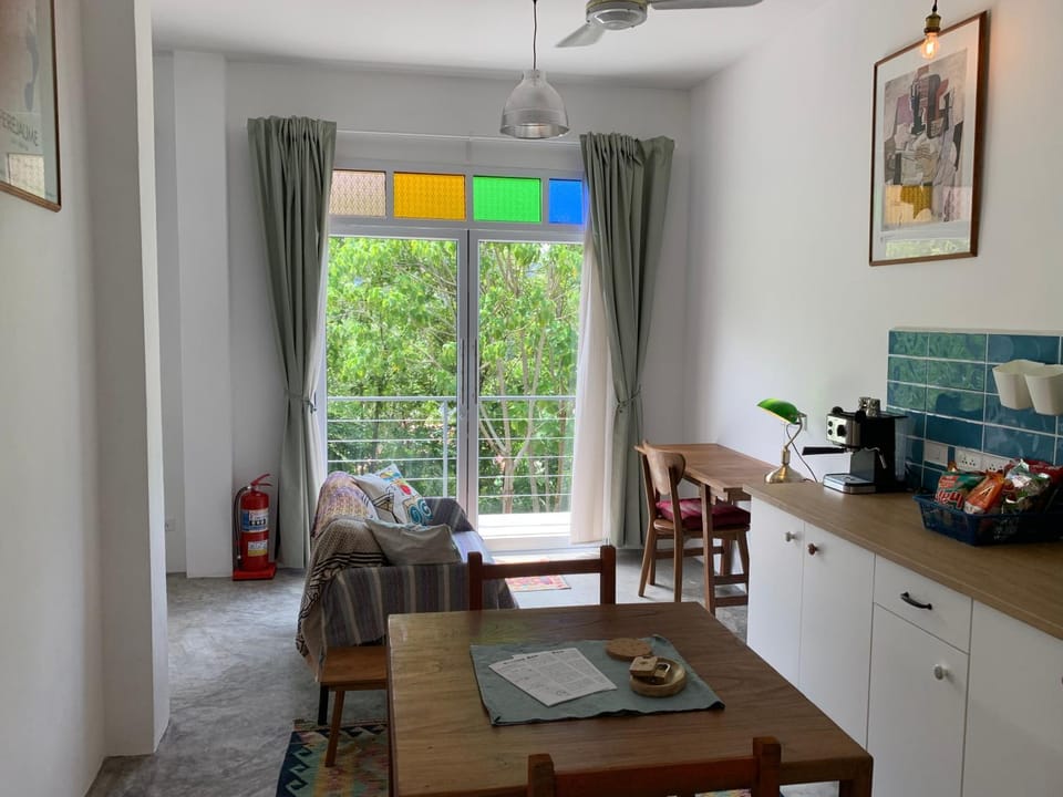 Setting Sun Kantiang Bay Studio Apartment in Krabi Changwat