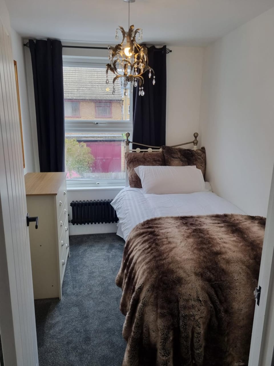 3 Bedroom House By The Sea, Deal Centre Apartment in Dover District