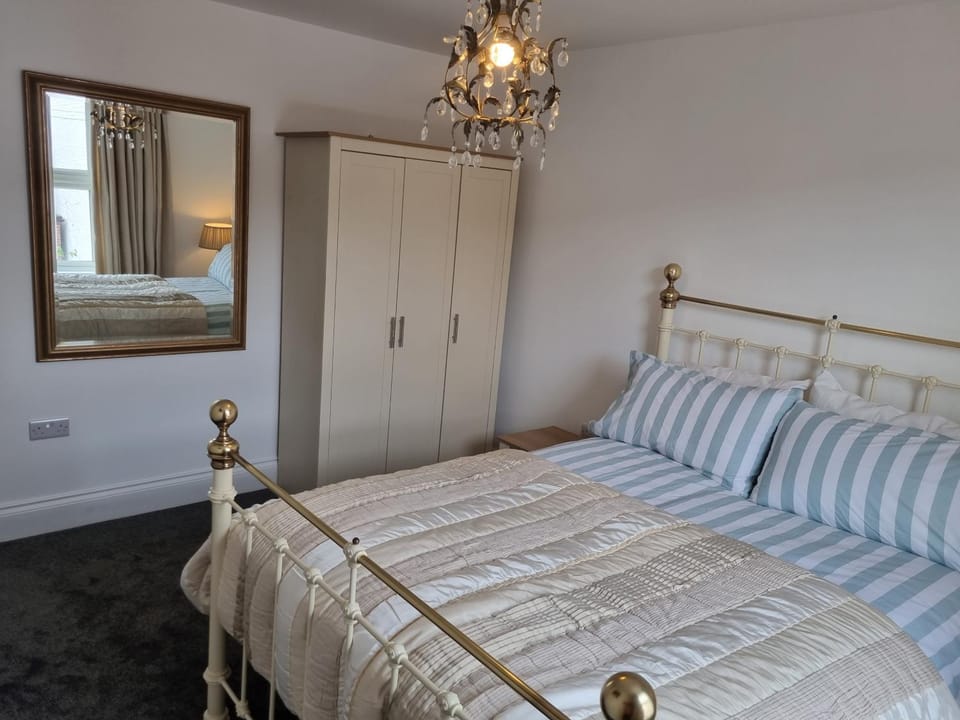 3 Bedroom House By The Sea, Deal Centre Apartment in Dover District