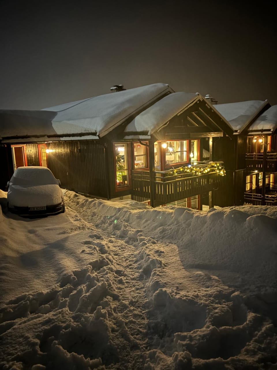 Property building, Winter, Parking
