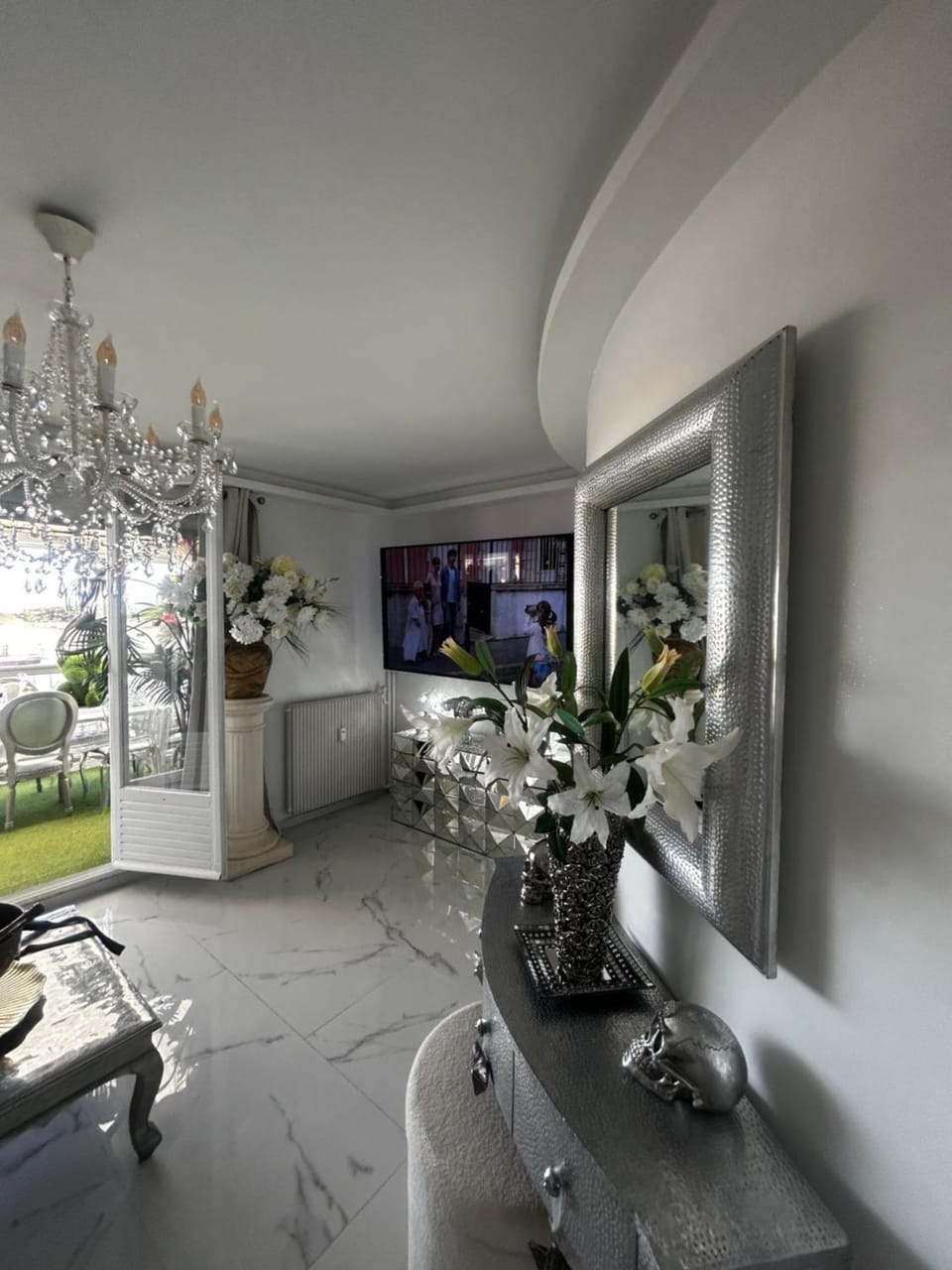 Communal lounge/ TV room, TV and multimedia, Evening entertainment