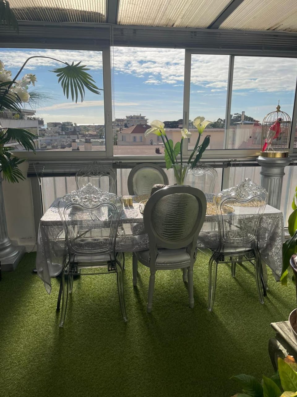 Natural landscape, View (from property/room), Balcony/Terrace, Living room, Seating area, Dining area, Sea view