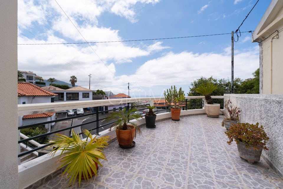 Recanto do Estreito by GALMI Villa in Madeira District