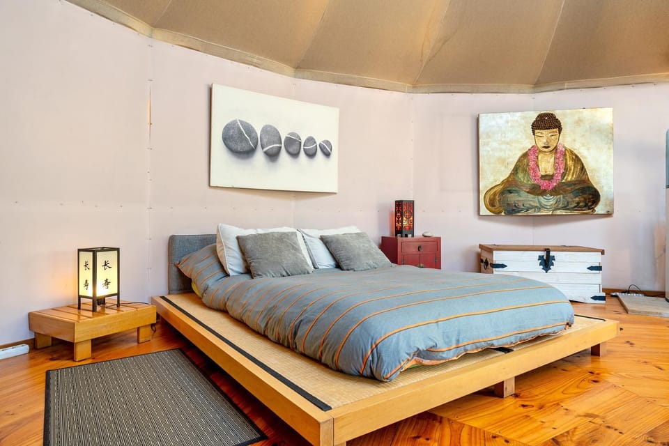 Living room, Bedroom