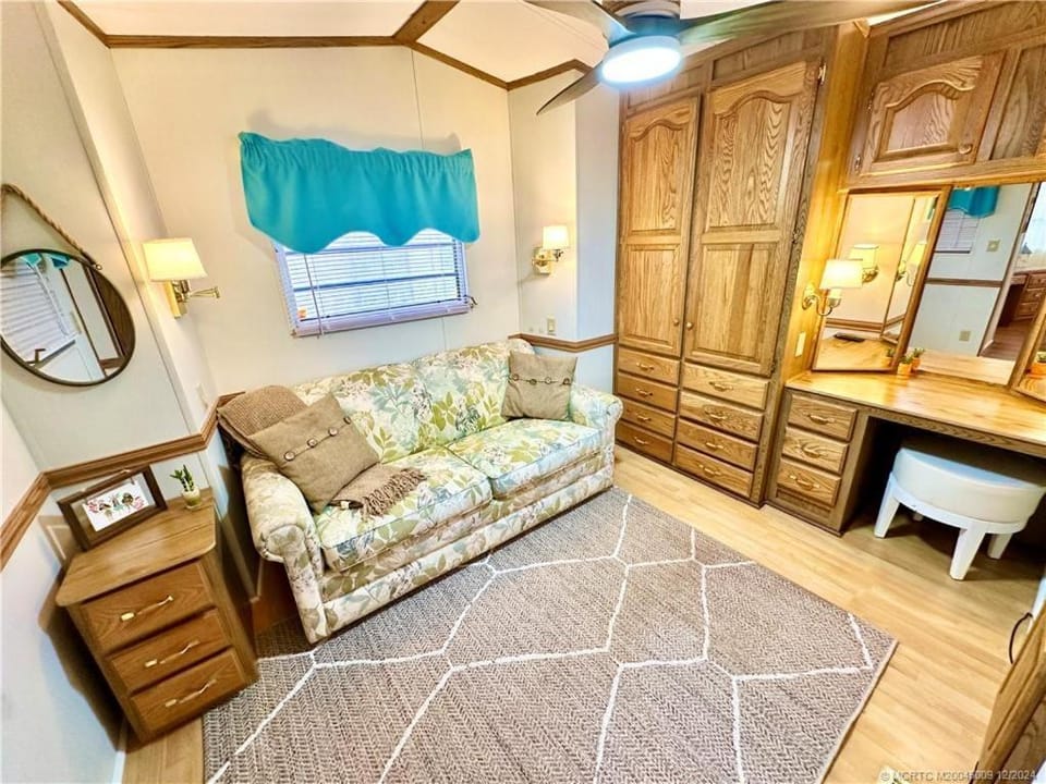 Beach Access cozy 2 Bedroom 1 Bath Beach House on Nettles Island House in Hutchinson Island