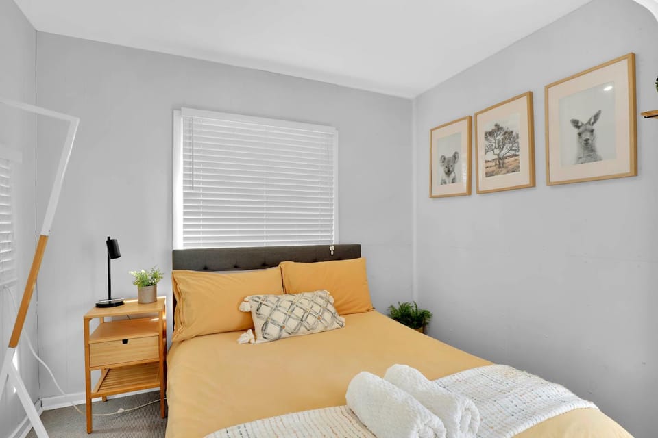Diggers rest self contained tiny home with wifi House in Diggers Rest