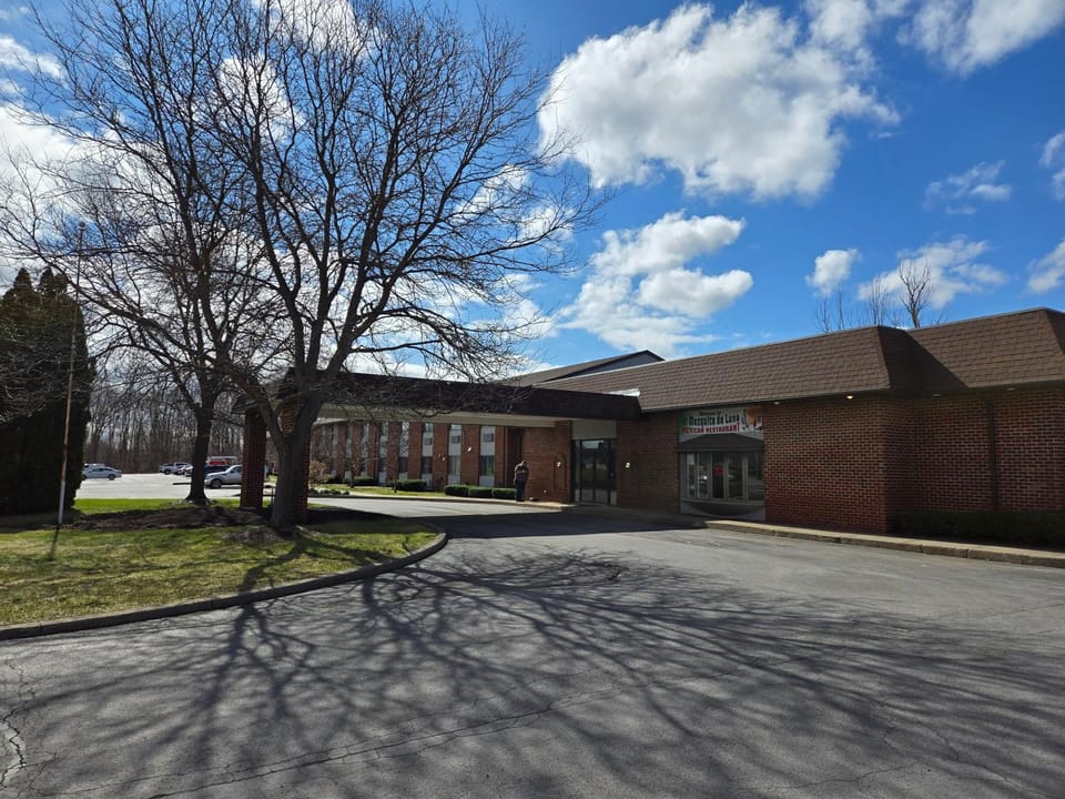 Fulton Hotel - Oswego Riverfront Hotel in New York