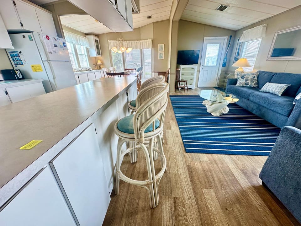 Coastal Bright 2 Bedroom 1 Bath Vacation Home On Nettles Island Resort N1034 House in Hutchinson Island