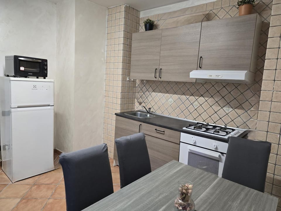 Napoli Central Museo Suite near to Subway & Quartieri Spagnoli House in Naples