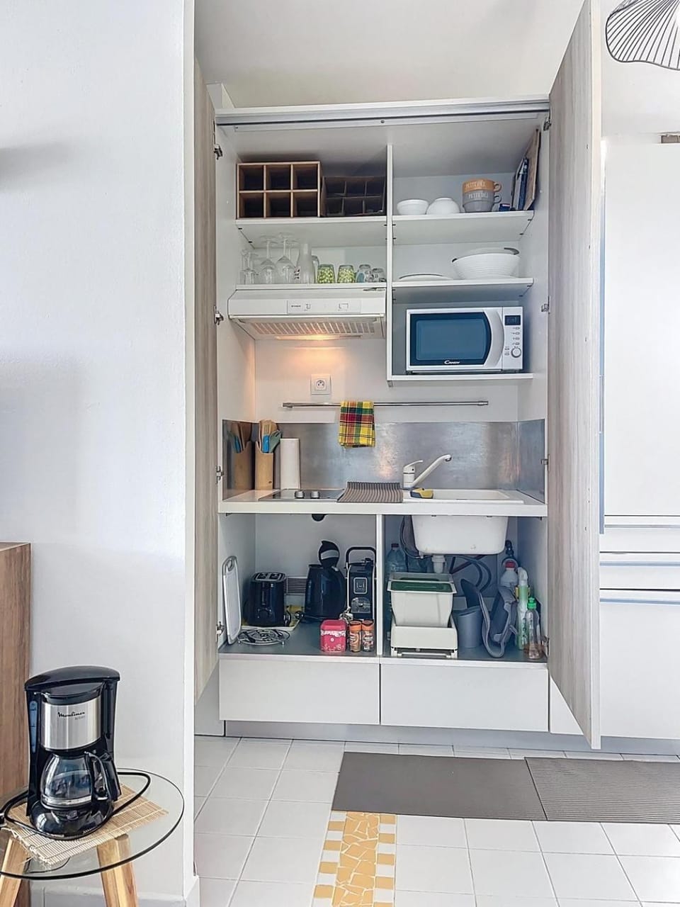 Coffee/tea facilities, Kitchen or kitchenette, toaster