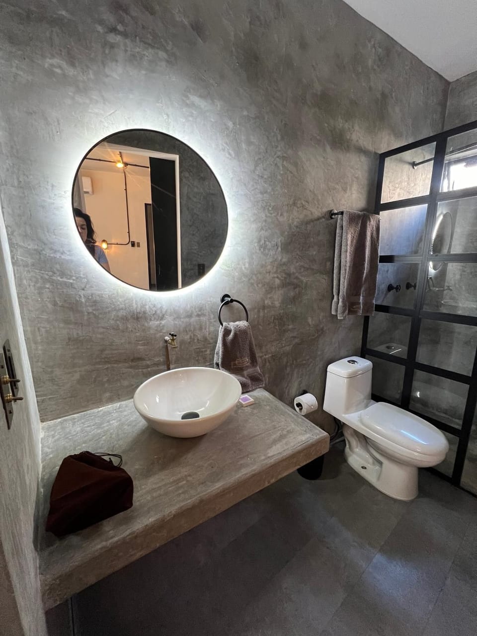 Shower, Bathroom, towels