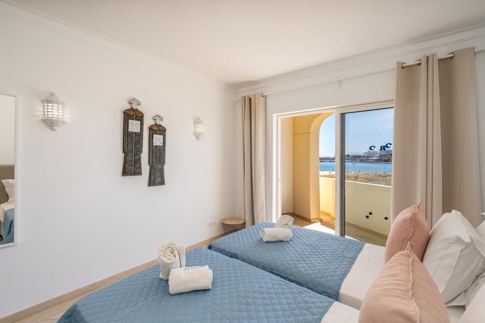 Bed, Natural landscape, Bedroom, River view, Sea view, towels