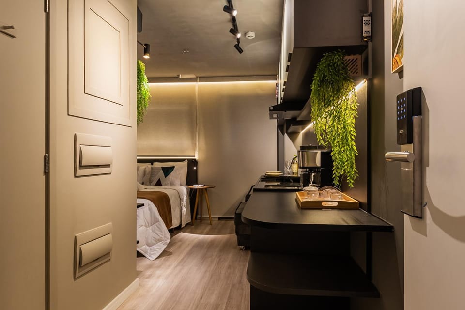 607 -Rentaqui Studio Completo a 500 m Allianz Apartment in Sao Paulo City