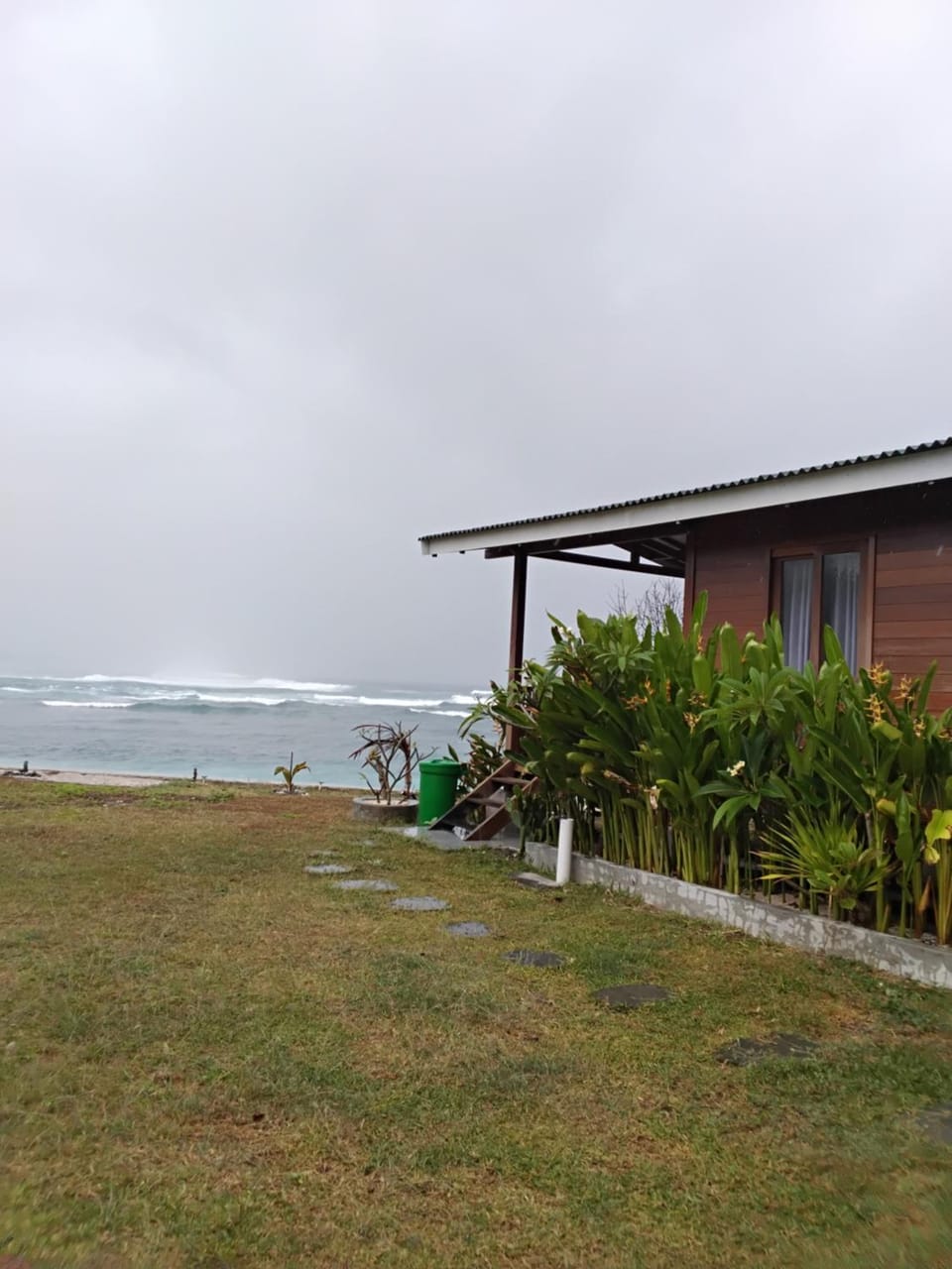La Bima Beach House Villa in Sekongkang