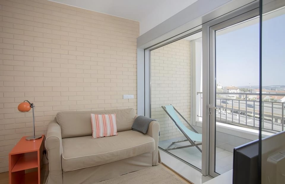 View (from property/room), Balcony/Terrace, Living room, Seating area