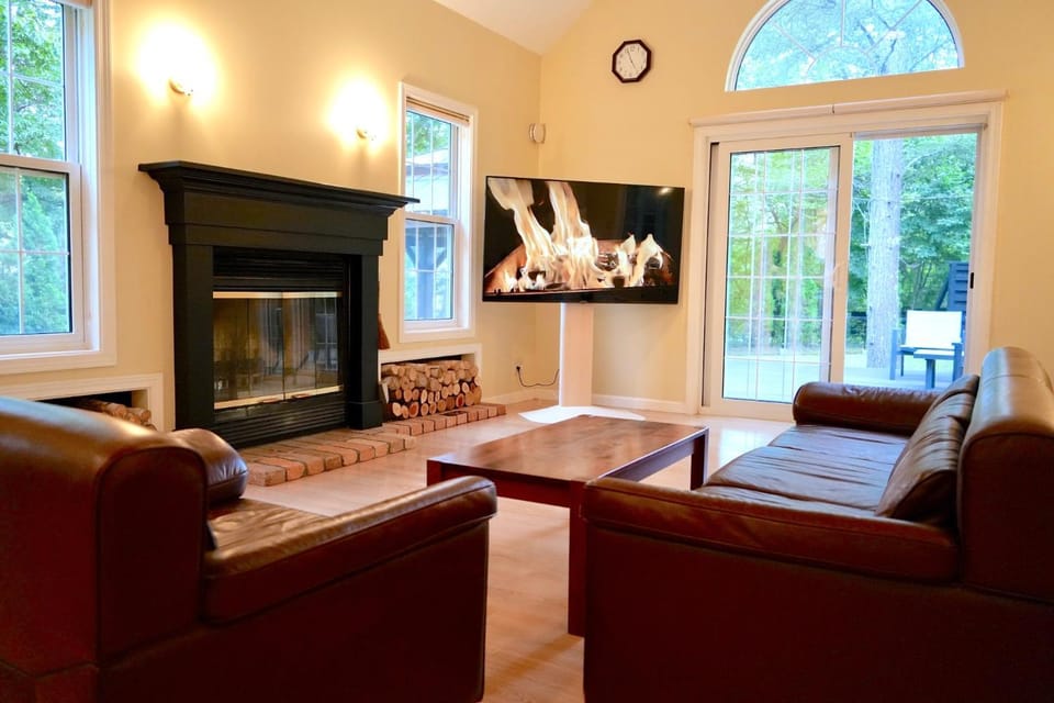 TV and multimedia, Living room