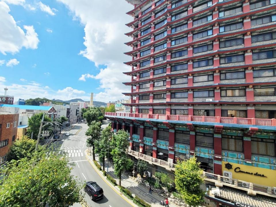 Property building, Landmark view, Street view
