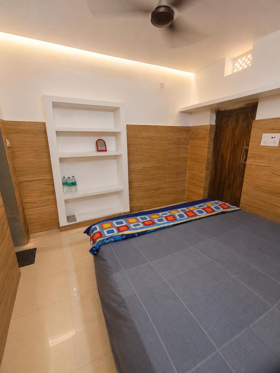 Property building, Bed, Photo of the whole room, Bedroom, bunk bed, wardrobe