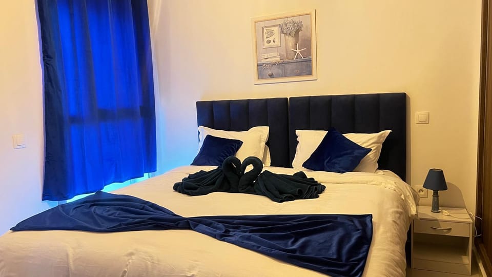 Magnifique Appart familiale, lumineux avec vue mer proche plage surf et bronzette securite 24h sur 24 Apartment in Agadir
