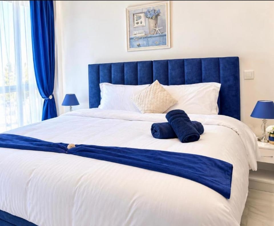 Magnifique Appart familiale, lumineux avec vue mer proche plage surf et bronzette securite 24h sur 24 Apartment in Agadir