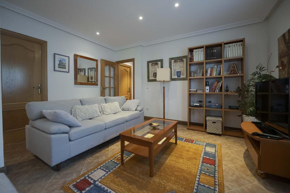 Casa Familiar Etxabe-Enea House in Basque Country