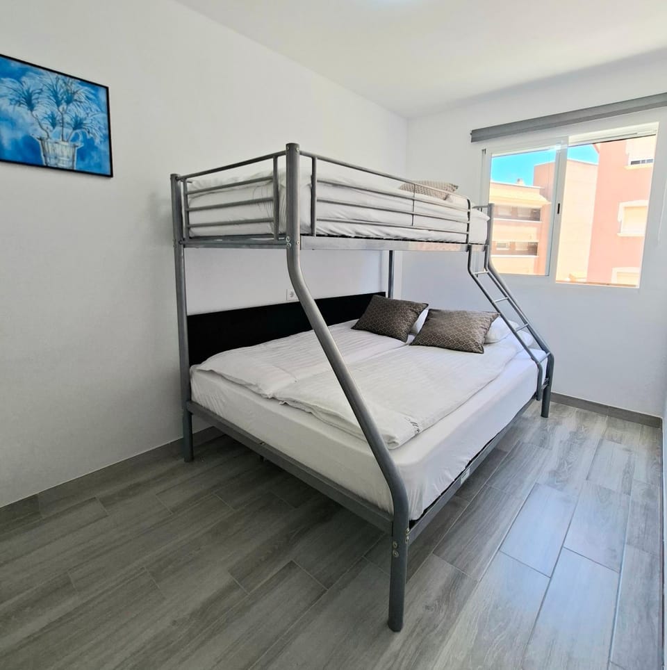 Bed, Photo of the whole room, Bedroom, bunk bed