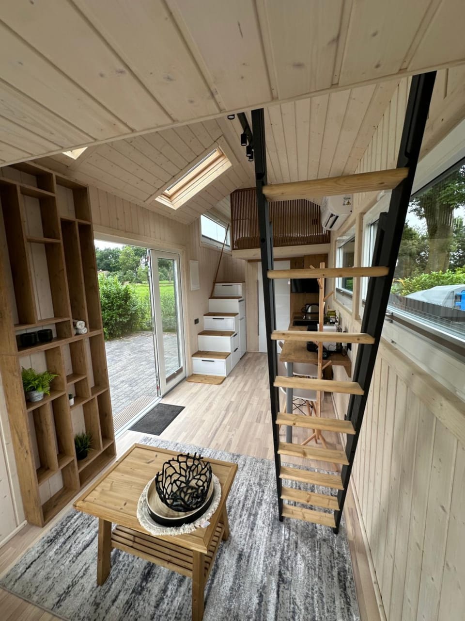 View (from property/room), Living room, Seating area