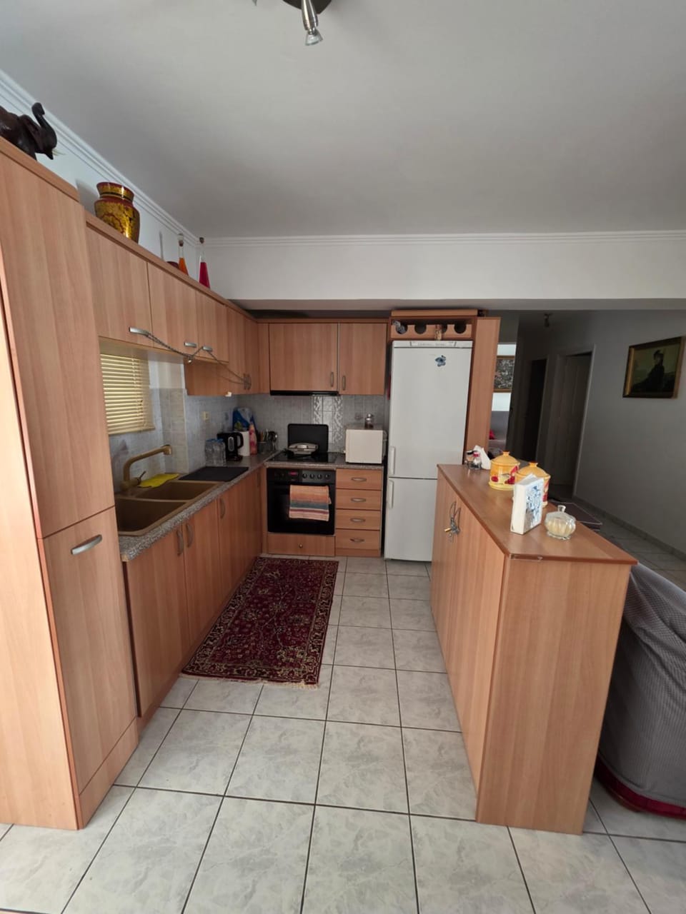 Kitchen or kitchenette, oven, stove