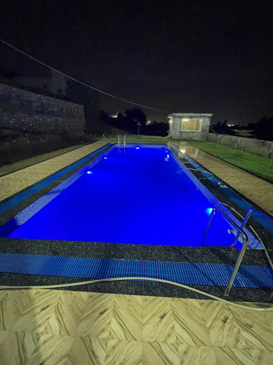 Swimming pool, Swimming pool