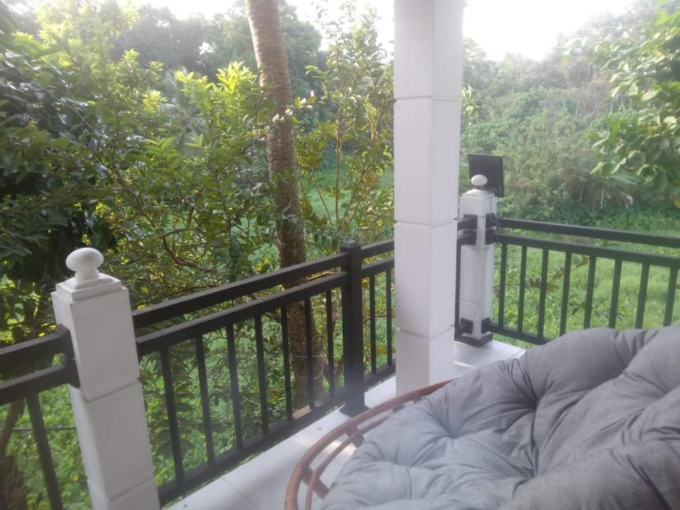 Villa Aurora Villa in Hikkaduwa