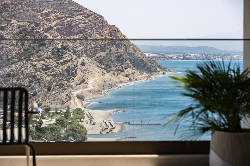 Day, Natural landscape, View (from property/room), Balcony/Terrace, Mountain view, Sea view