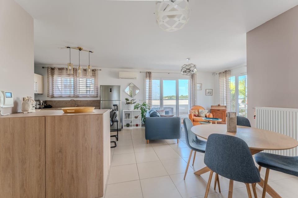 Magnifique duplex avec terrasse proche du coeur de Castelnau le Lez Apartment in Castelnau-le-Lez