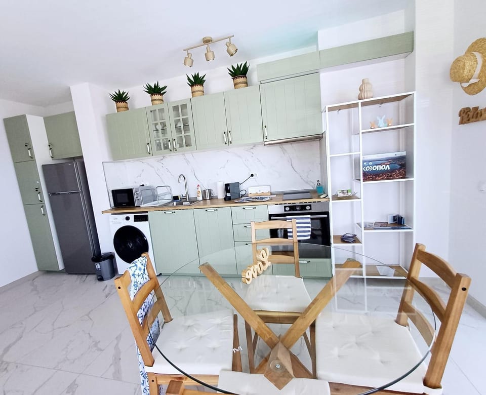 Kitchen or kitchenette, Living room, Dining area, dishwasher, oven