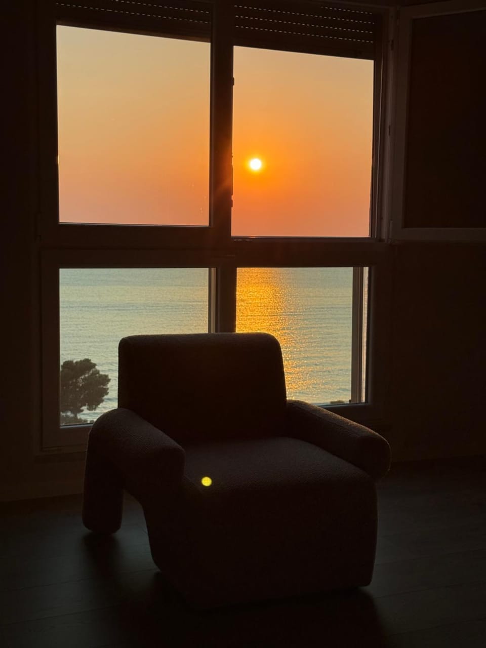 Natural landscape, Living room, Seating area, Sea view, Sunrise, Sunset