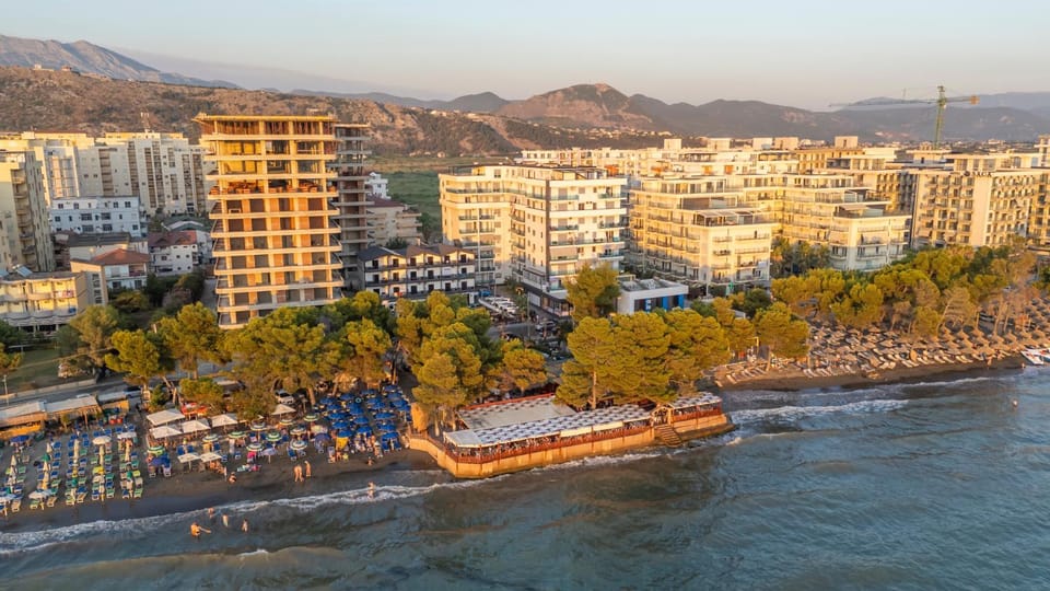 Property building, Day, Natural landscape, Beach, City view, Mountain view, Sea view
