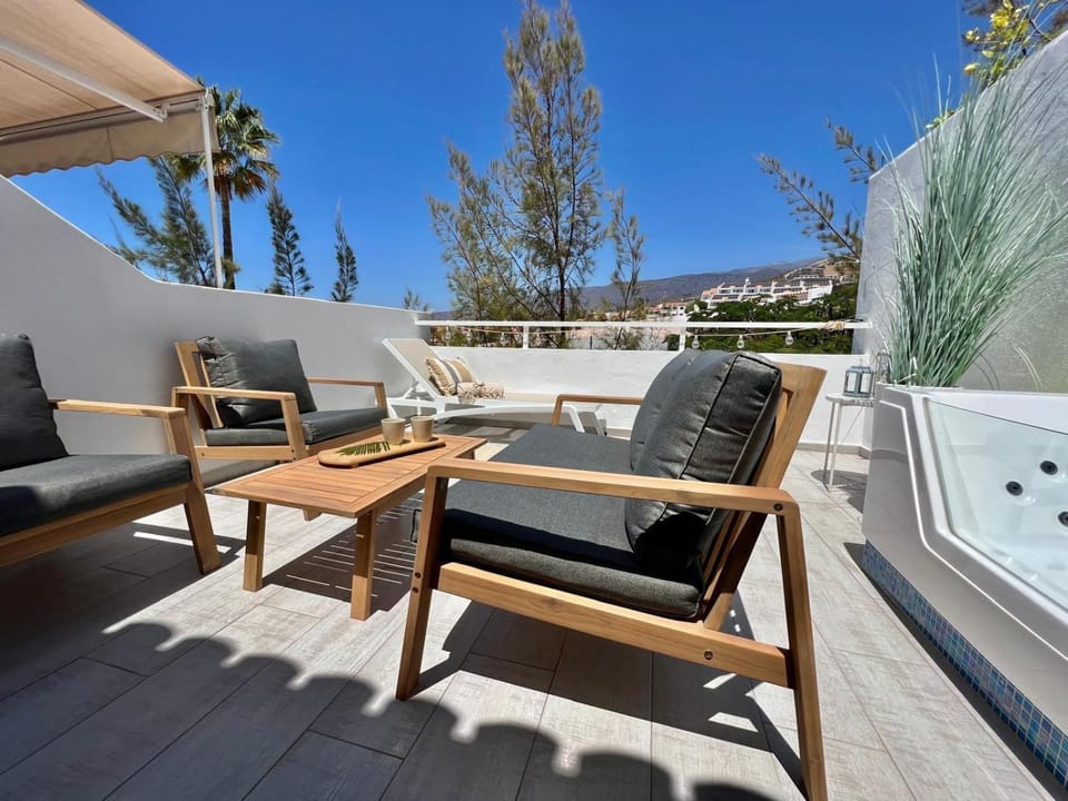Day, Natural landscape, View (from property/room), Balcony/Terrace, Balcony/Terrace, Seating area