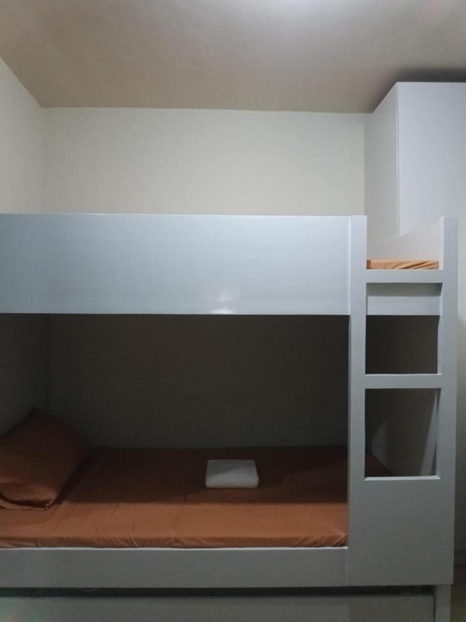 Bedroom, bunk bed