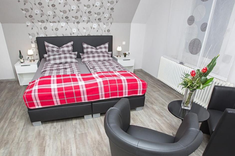 Landgasthaus Moselhöhe Hotel in Cochem-Zell