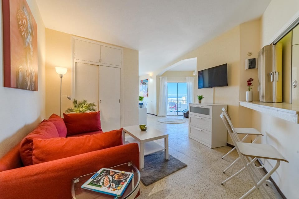 Skyline by the Sea - Playa de las Americas Apartment in Playa de las Americas