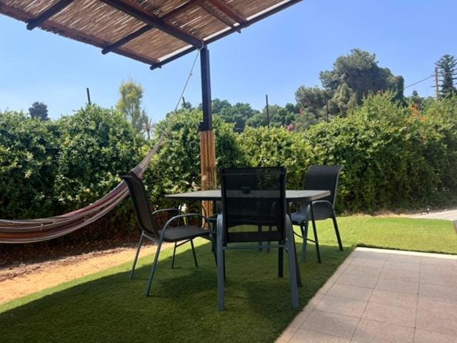 פינה שקטה בכפר - גבעת עדה Apartment in Haifa District