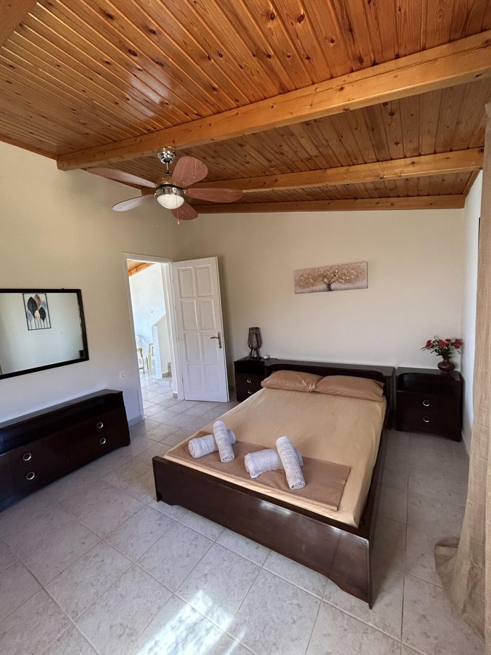 View (from property/room), Photo of the whole room, Bedroom