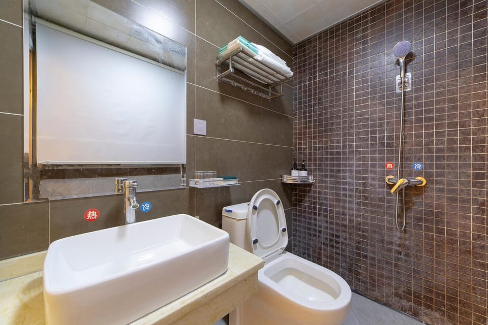 Shower, Toilet, Bathroom