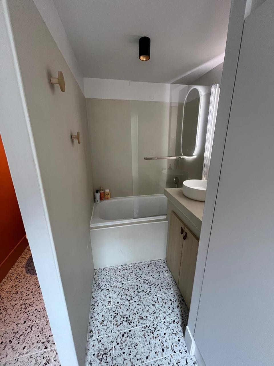 Bathroom, Bath