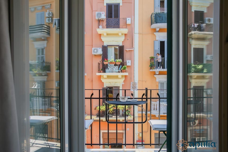 Property building, Balcony/Terrace
