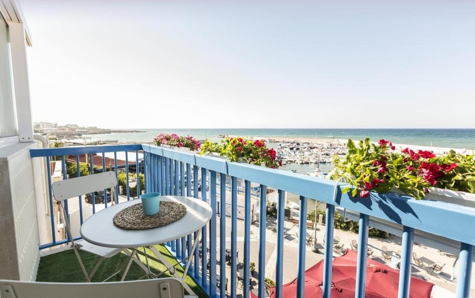 Three Room Apartment in Bari