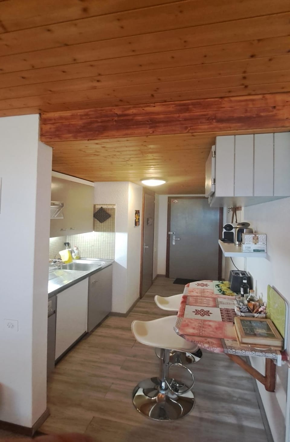 Kitchen or kitchenette, Lobby or reception