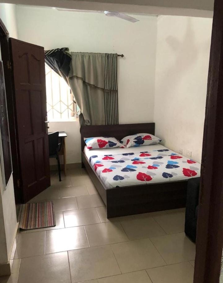 MAC-P GUESTHOUSe Bed and Breakfast in Greater Accra Region, Ghana