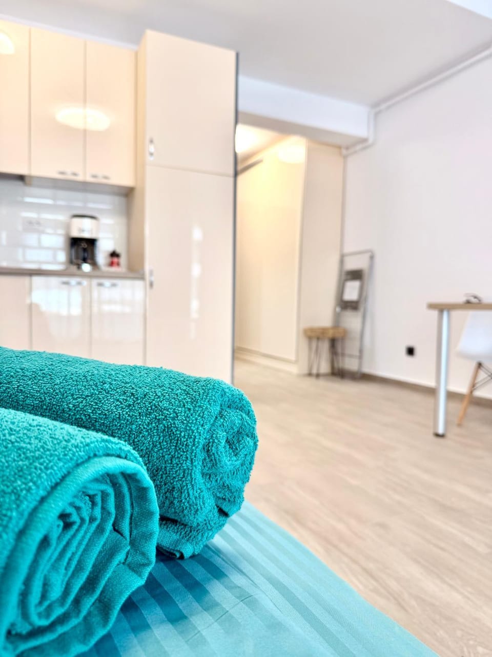 Bed, Kitchen or kitchenette, Bedroom, towels
